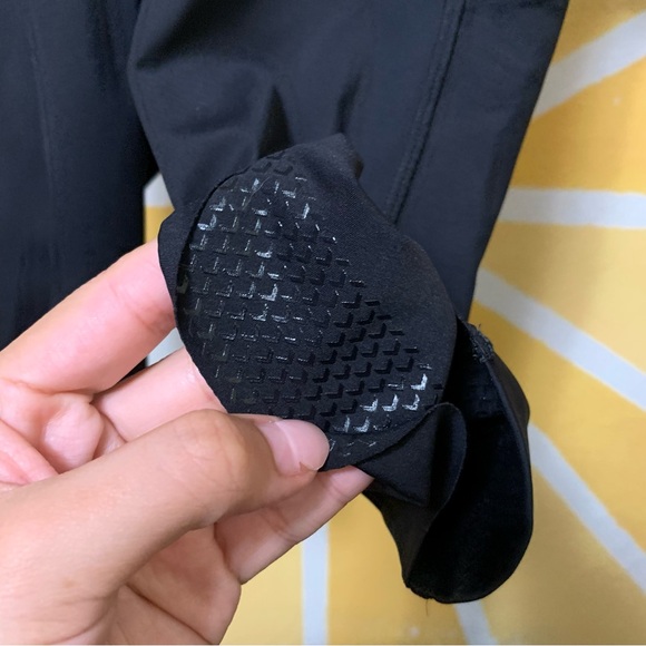 Lululemon X Barrys Stronger as One High-Rise 8" Biker Shorts Size 2 - Picture 10 of 11